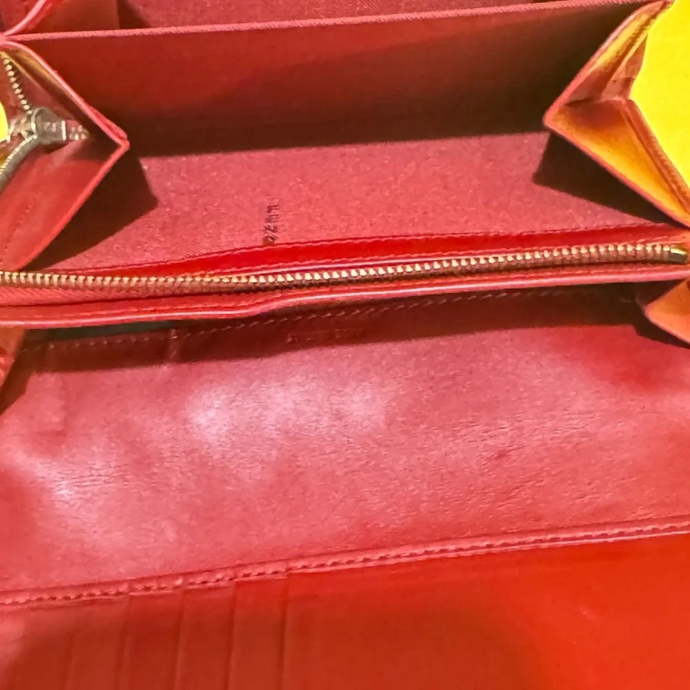 Fendi Red and Cream Monogram Wallet - Picture 6 of 13